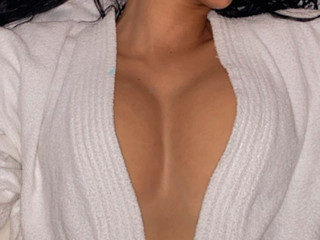 Get lost in my curves