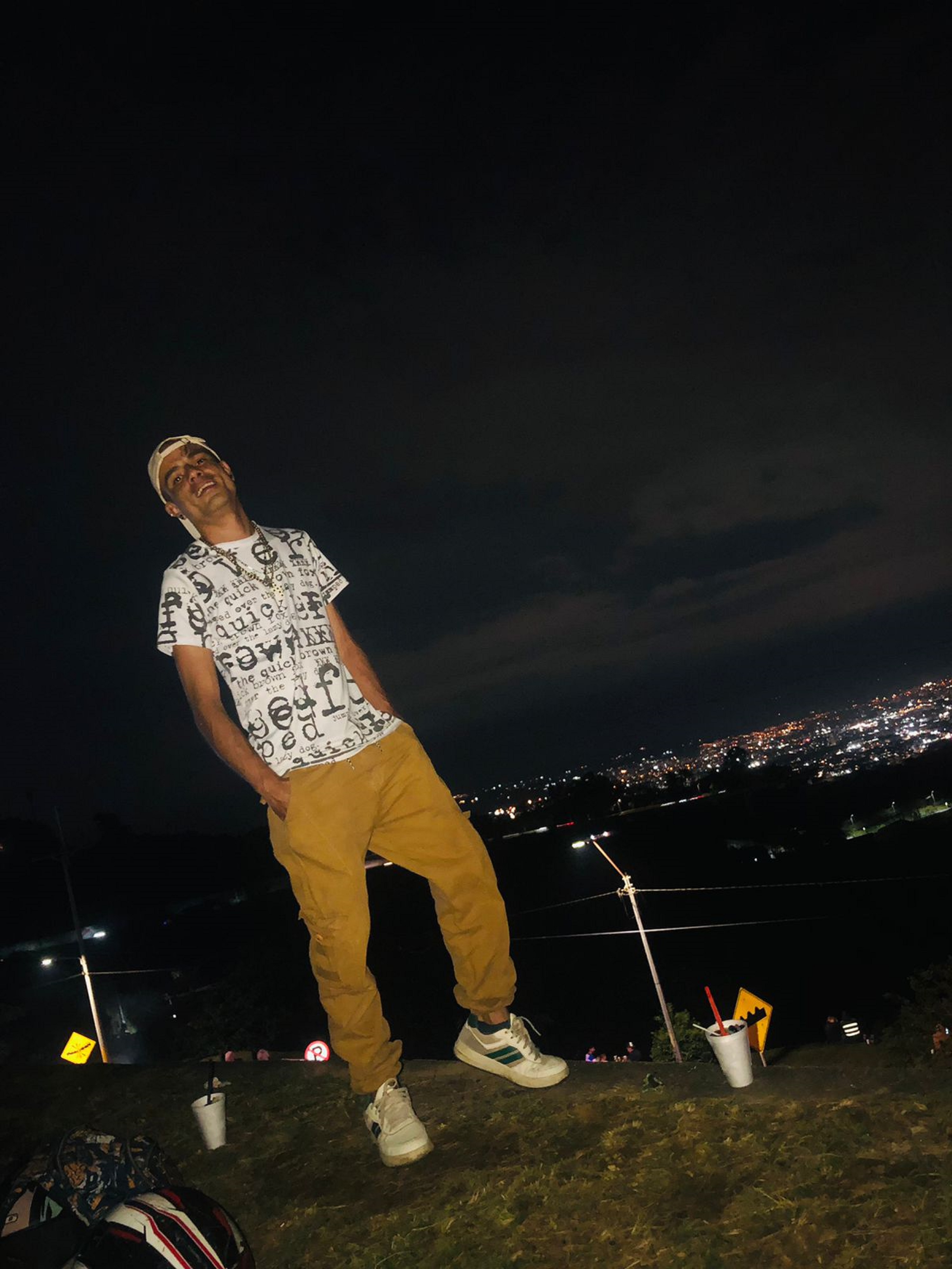 GeorgeZarrateR “If there's desire, chemistry image: 3