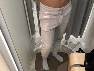 В примерочной 7