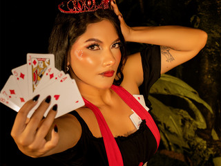 Your queen of hearts  ✨