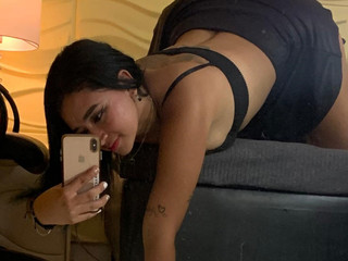 Everything looks good in black