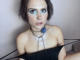 Blue makeup