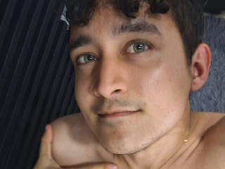 Sexy twink.