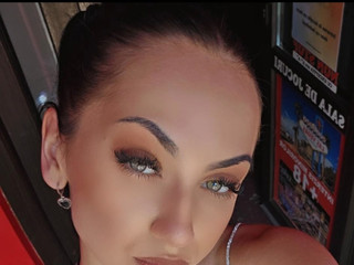 Soft Fabric, Hard Reaction 👋