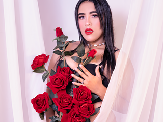 🍷 Touch me like I’m art… not a secret.