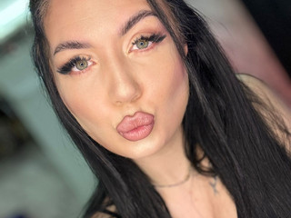 Know me better 🥰💋