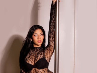 More years, more curves, more temptations ❤️‍🔥🎂