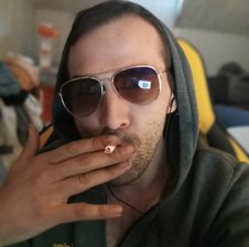 Petarda76