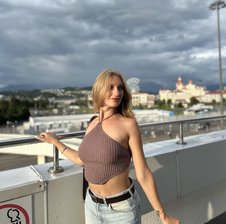 Mari8