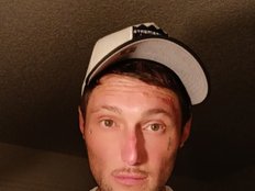 Jmertz33 Live Webcam on BongaCams