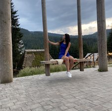 BrunetkaHika