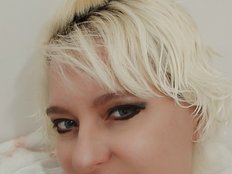 Vika211 Live Webcam on BongaCams