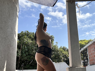 “Naked, Soapy & Wild Outdoors 😈🫧”