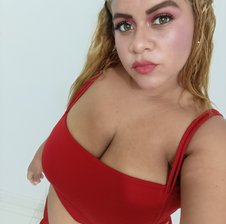 Karolain1