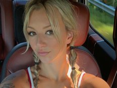 playwithdakotas avatar