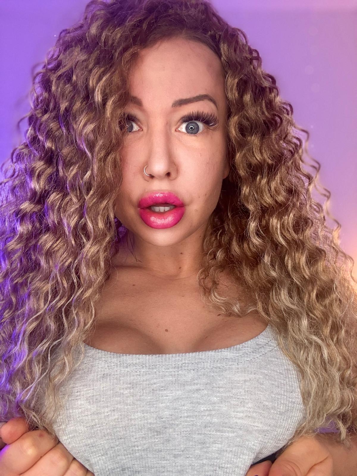 KatBigBum ❤️ Pink tip menu image: 1