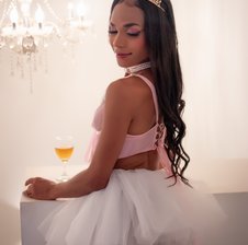 SofiaCarson