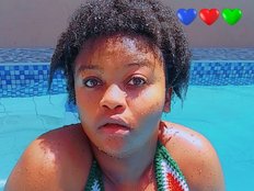 bigtitsqueen33 Live Webcam on BongaCams