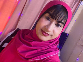 Do you want to be with me for a moment 😈