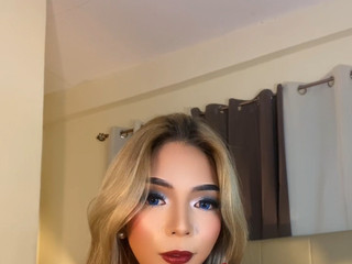 Exotic MISTRESS ladyboy!