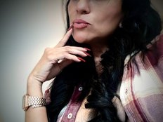 nadiaSamiri — LIVE on BongaCams