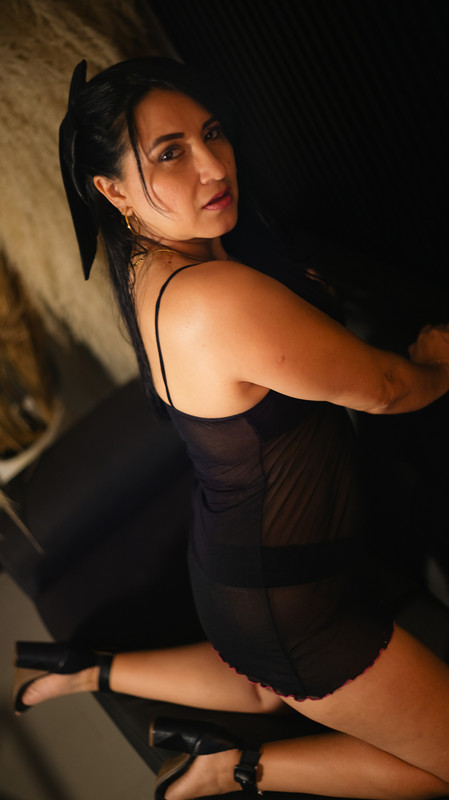 Николетт Ши барлық фотосуреттер