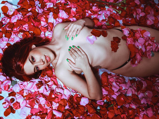 I’ll be the secret you can’t keep 🤫💋