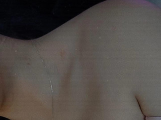 Do you wanna see under?