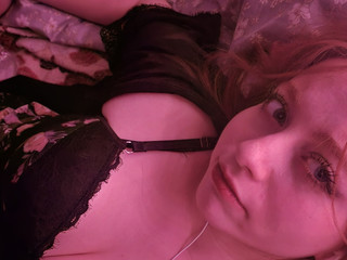 Hii. U look lonely
