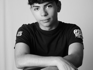 Between skin and looks