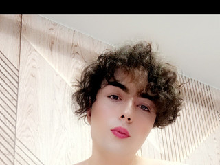 Saxy hot