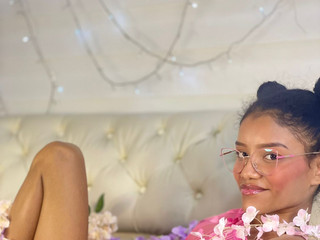 Delicate temptation🌷🌺🎀