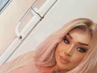 A collection of elegant and passionate moments. Co