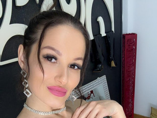 In private I’m even more playful and seductive 😈