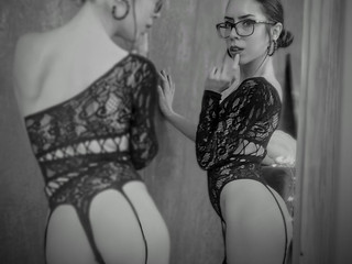 Elegance wrapped in sensuality, every curve a mast