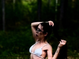 Flirting with the sun, playing with the forest🔥🌬