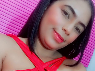 red looks sexy on me 