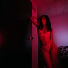 Mia-woods