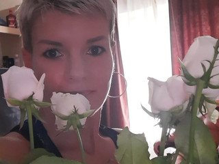 A fan gave me flowers