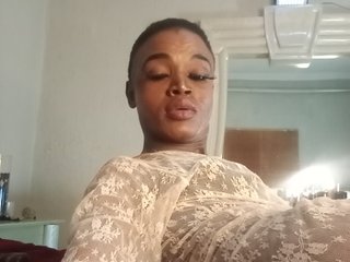 Webcam model Lucile-Carrie