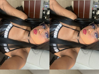 happy halloween to this sexy maid 😩💋🎀