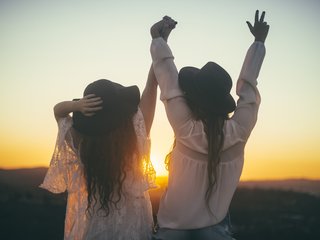 Auratwins