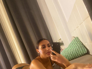 Your favorite distraction is online 💋