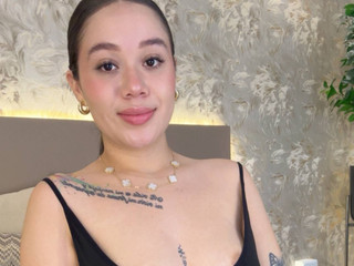 Black fit me good?🖤