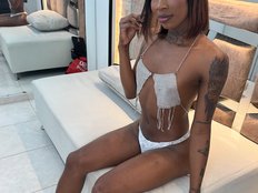 SheinnyBrown的头像