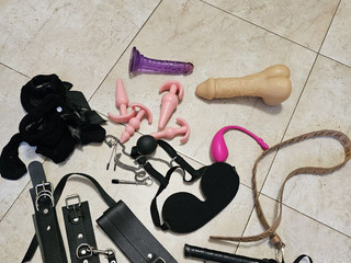 Игрушки для моих дырочек / Toys for my holes