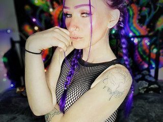 Tempting Little Thing💜💋