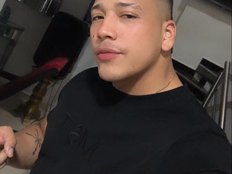 Tom-Muscle Live Webcam on BongaCams