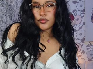 Hey Im Kassandra, Ntmu , Add me ❤