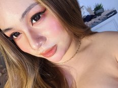 DeliciousIya03 Live Webcam on BongaCams